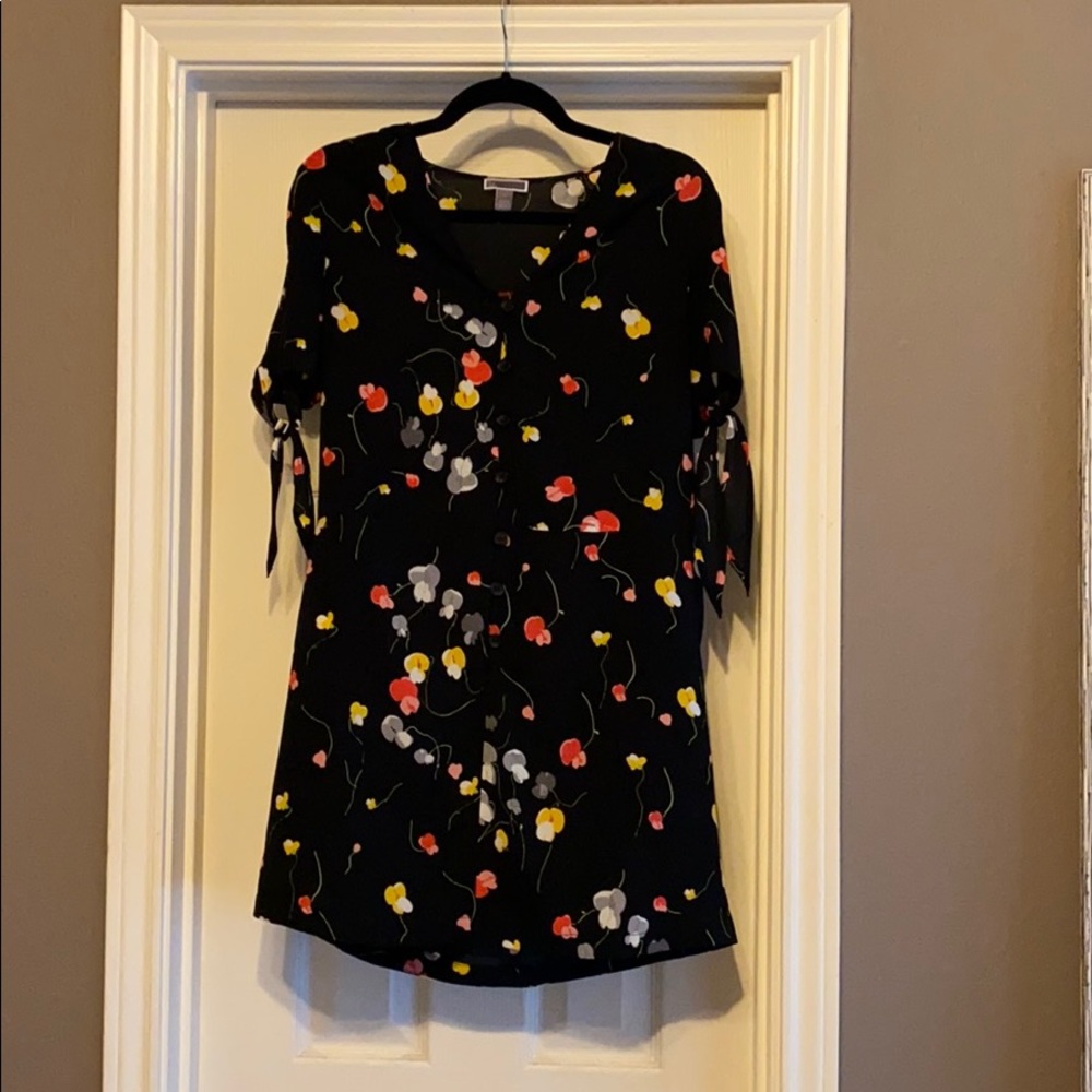 Black & Floral shift dress